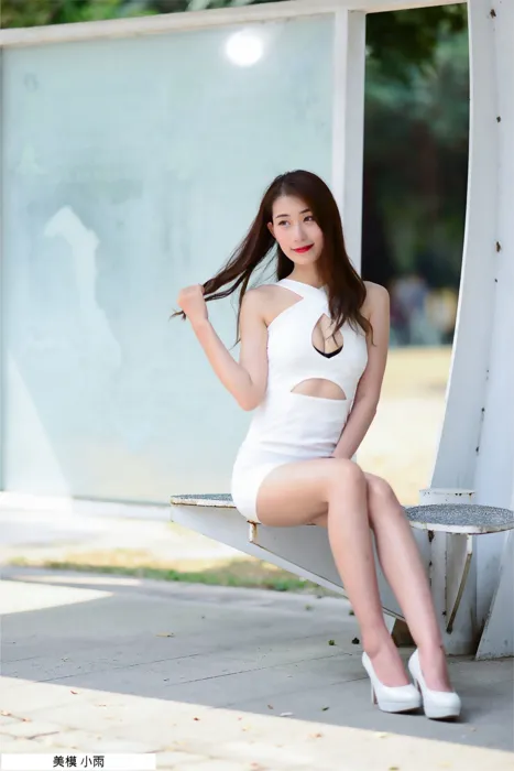 [Mzsock] NO.096 Xiaoyu off-shoulder dress, high heels, beautiful legs, outdoor shot street photography#[100P]-60