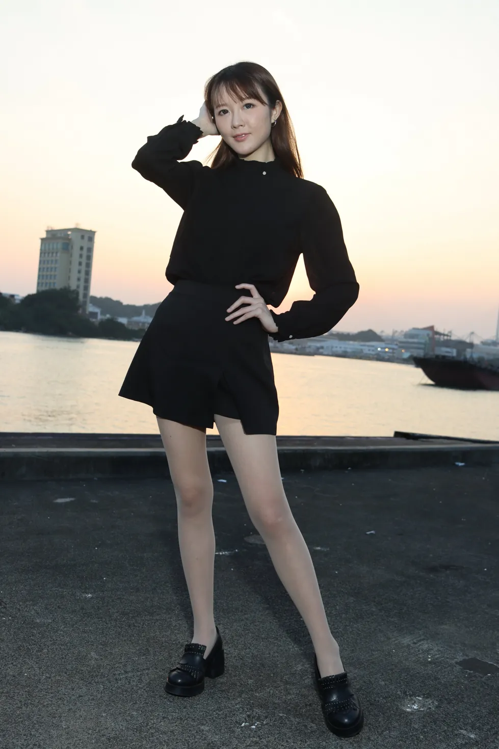 [Mzsock] NO.161 Kiki short skirt stockings beautiful legs street photography#[95P]-69